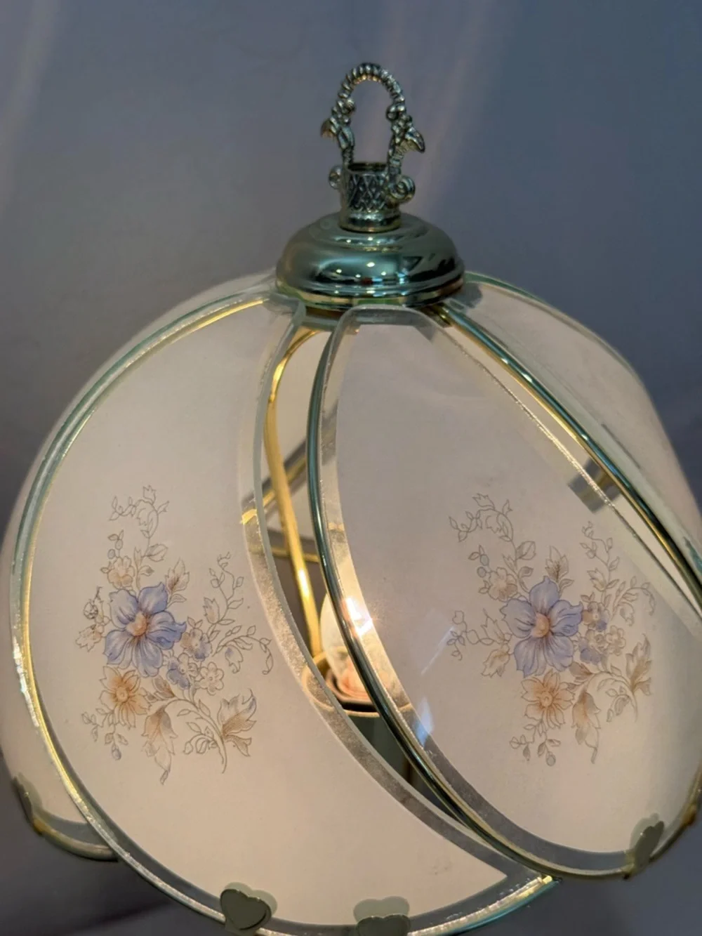 Vintage Hollywood Regency Table Lamp Segmented Curved Glass Shade 3- Way Touch